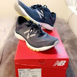 New Balance 860 v10